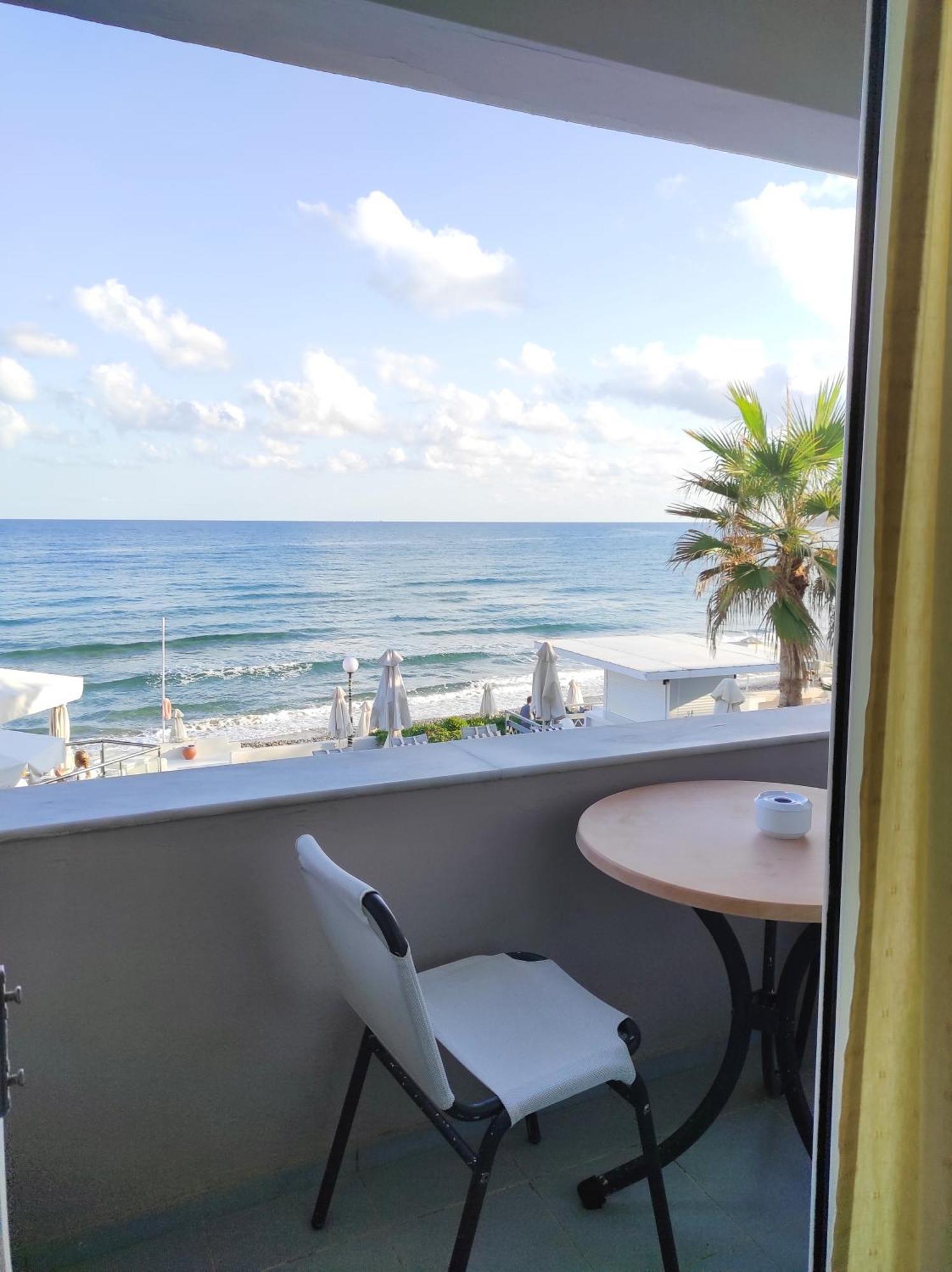 Filoxenia Beach Hotel Ретимно Екстериор снимка